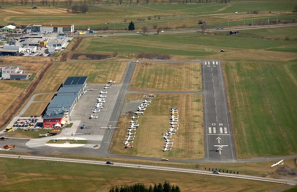 Alpine airstrip approach