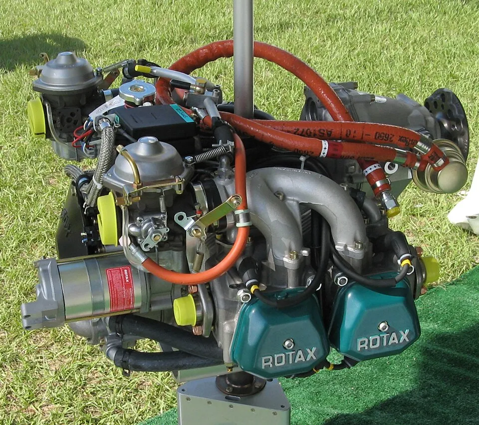 Rotax 912 engine
